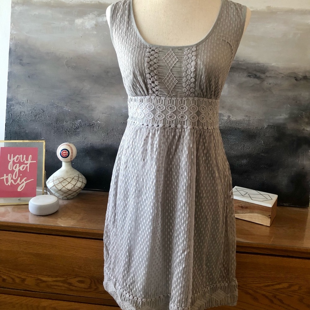 Grey lace overlay max studio small dress